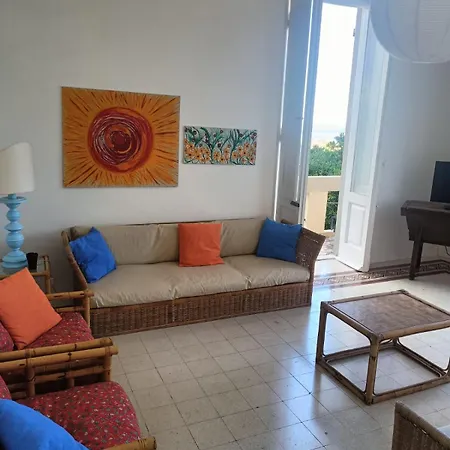 דירה La Casa Bianca Di Fronte Al Mare קסטיליאונצ'לו